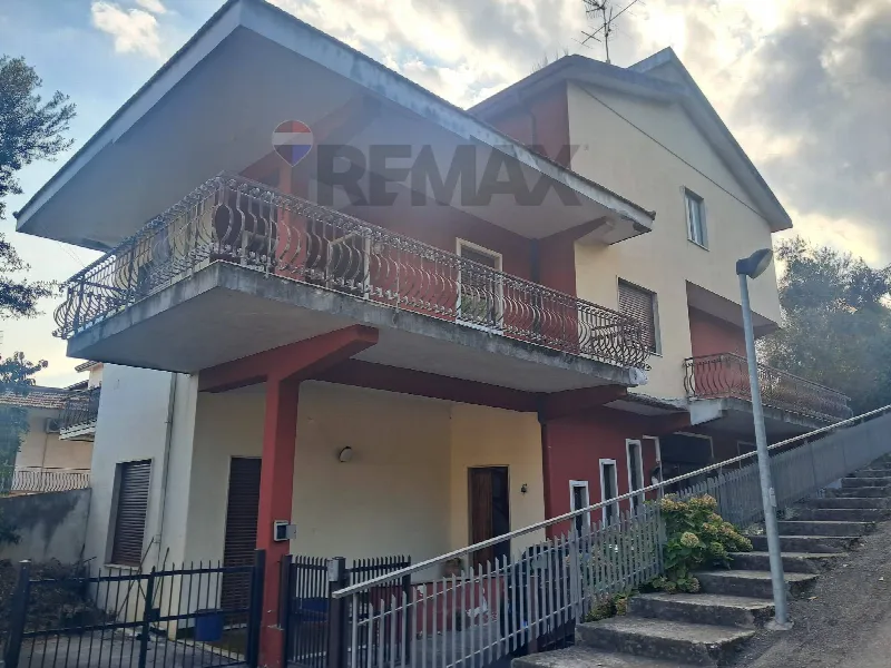 Villa in vendita a Giarre - foto 1