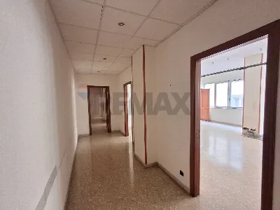 Ufficio in vendita a Napoli, Centro - foto 3