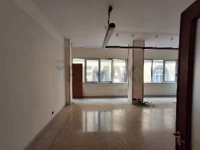 Ufficio in vendita a Napoli, Centro - foto 8