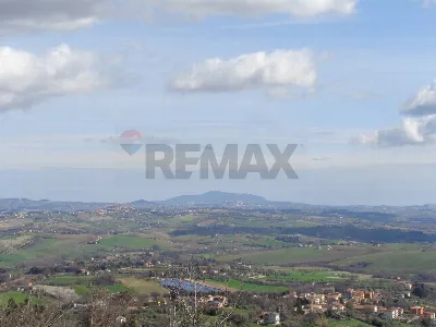 Rustico/Casale in vendita a Cingoli - foto 1