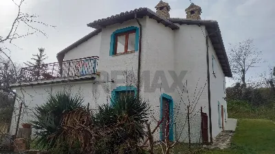 Rustico/Casale in vendita a Cingoli - foto 2
