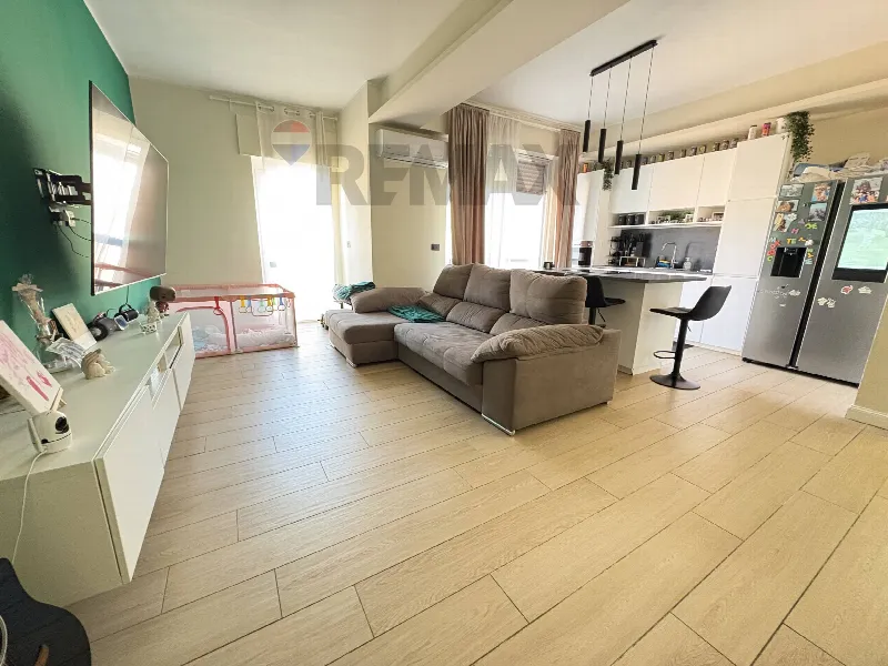 Appartamento in vendita a Napoli, Pianura, Soccavo, Traiano - foto 1