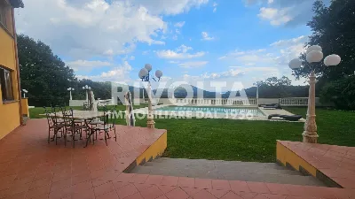 Villa in vendita a Bassano Romano - foto 3
