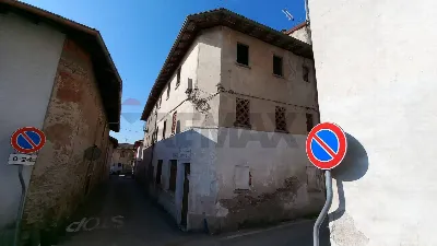 Casa Indipendente a Casale Litta