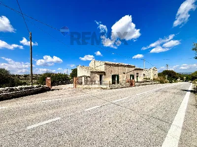 Rustico/Casale in vendita a Ragusa, Zona i... - foto 1