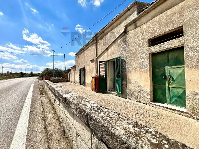 Rustico/Casale in vendita a Ragusa, Zona i... - foto 2
