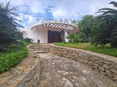 Villa in vendita a Parabita - foto 1