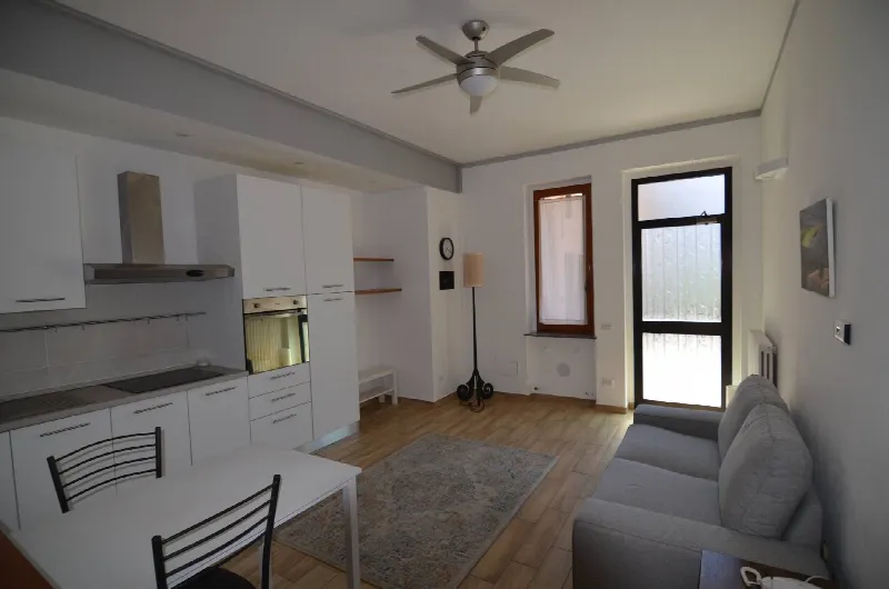 Appartamento in vendita a Lecco, Centro, Lungolago - foto 1