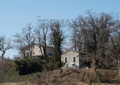 Rustico/Casale in vendita ad Abbateggio - foto 5
