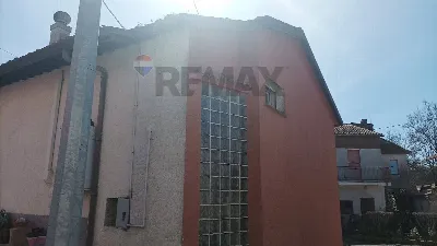 Casa Indipendente in vendita a Loreto Apru... - foto 1