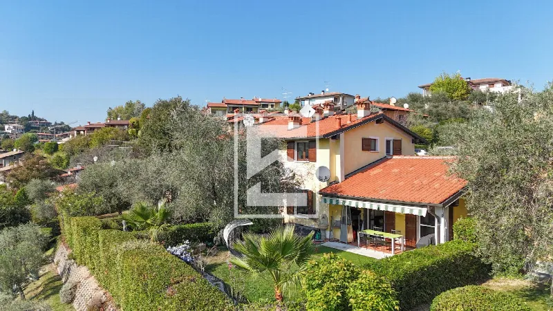 Villa in vendita a Soiano del Lago - foto 1