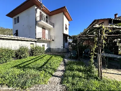 Casa Indipendente in vendita a Riccò del G... - foto 2