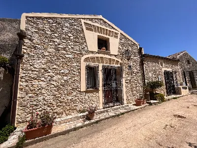 Villa a Castellammare del Golfo