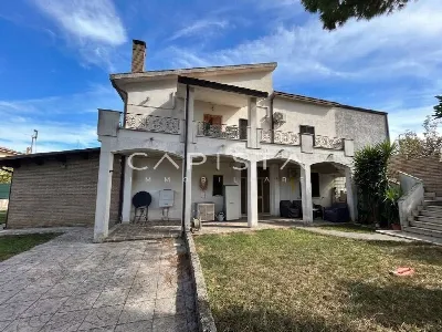 Villa in vendita a Poggiofiorito - foto 1