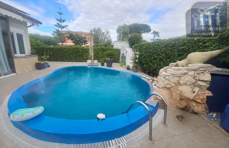 Casa Indipendente in vendita ad Ardea - foto 1