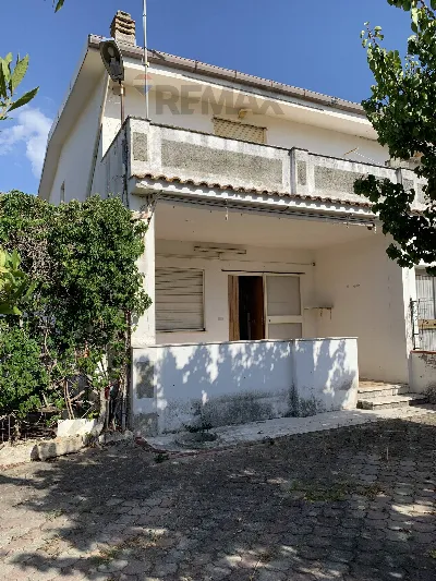 Villa in vendita a Lamezia Terme - foto 1