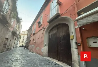 Appartamento in vendita a Caserta, Centro - foto 1