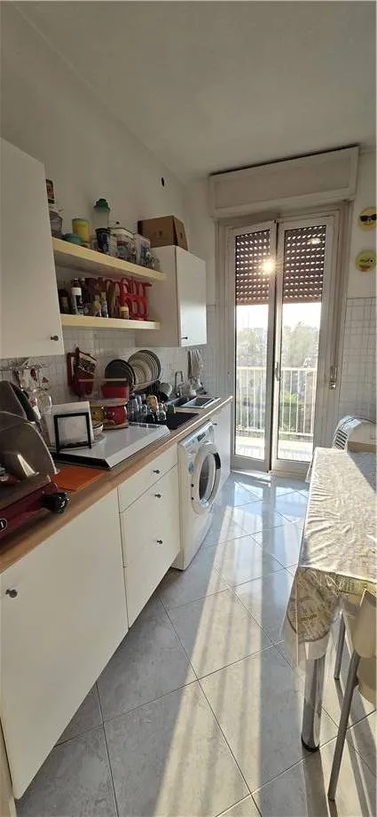 Appartamento in vendita a Modena, Centro - foto 2