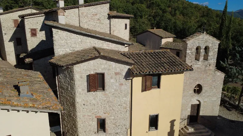 Casa Indipendente in vendita a Sellano - foto 1