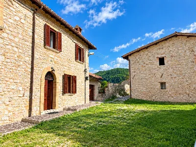 Casa Indipendente in vendita a Preci - foto 5
