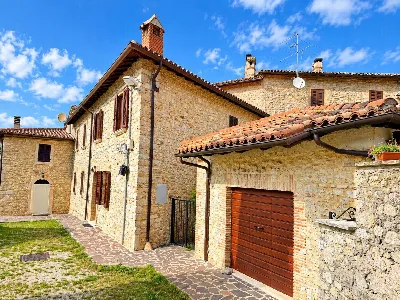 Casa Indipendente in vendita a Preci - foto 7