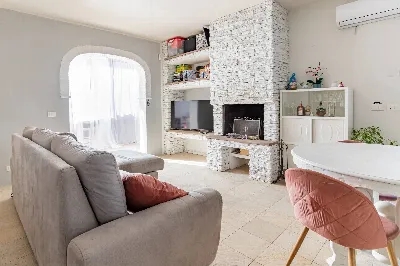 Villa in vendita a Viareggio - foto 1