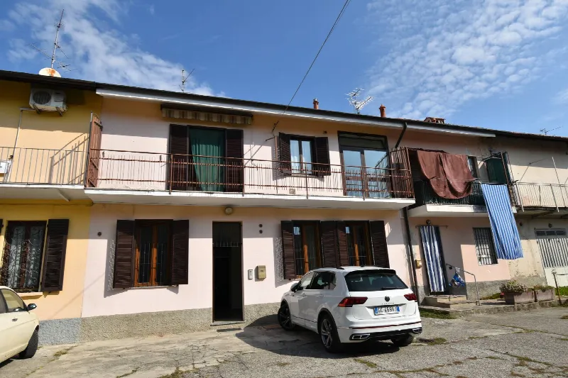 Casa Indipendente in vendita a Bernareggio - foto 1