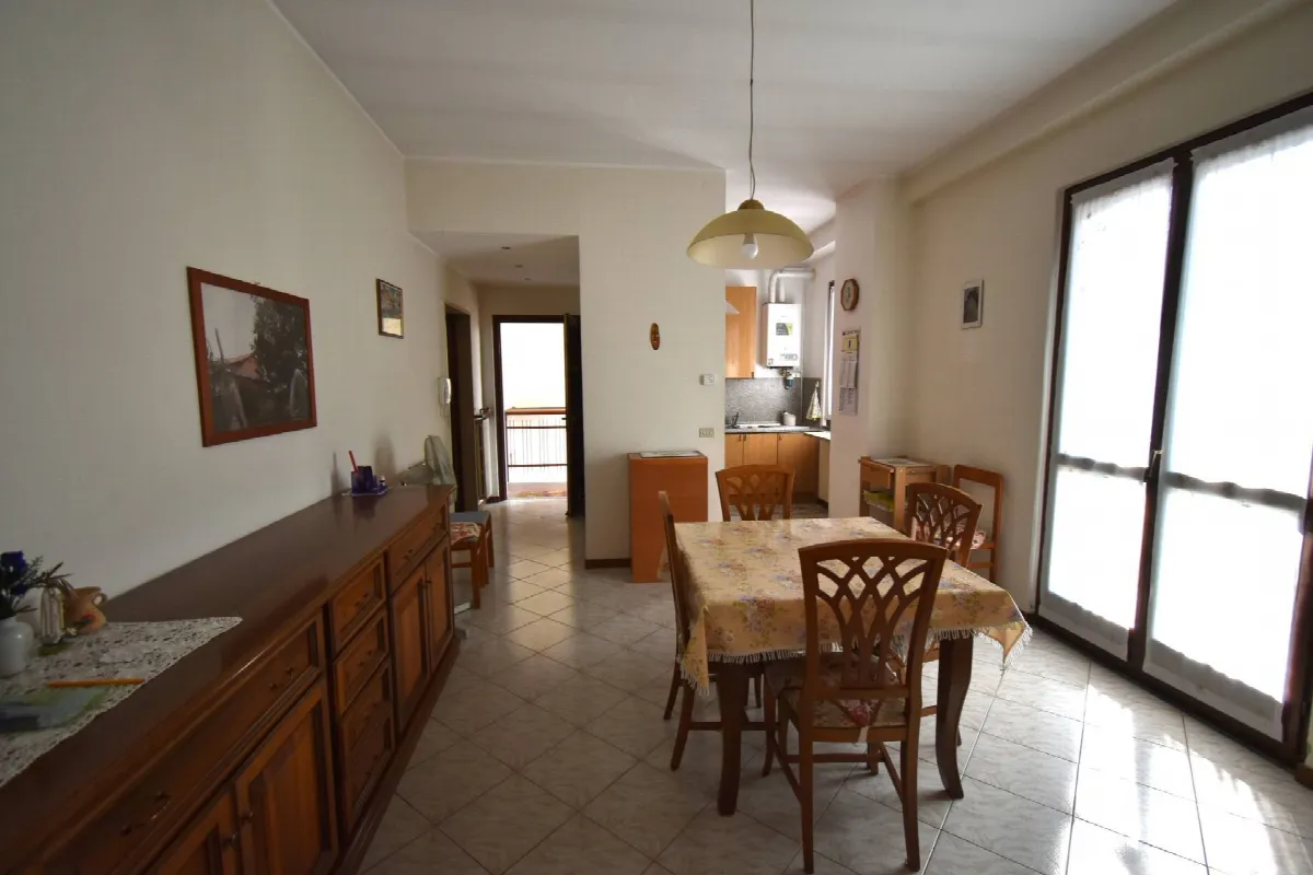 Casa Indipendente in vendita a Bernareggio - foto 3
