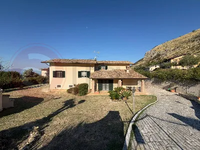 Villa in vendita a Roccasecca - foto 1