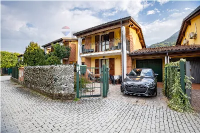 Villa in vendita a Cremenaga - foto 1