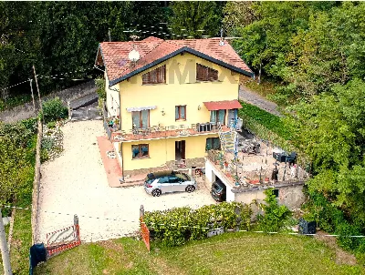 Villa a Caravate