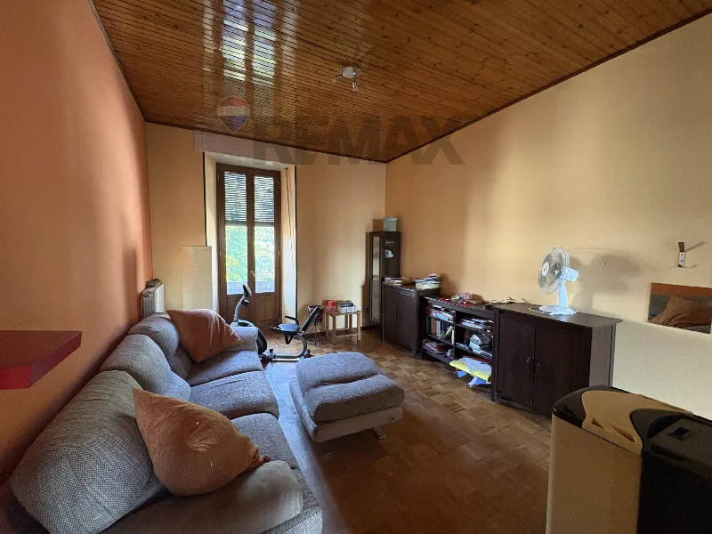 Appartamento in vendita a Viggiù - foto 1