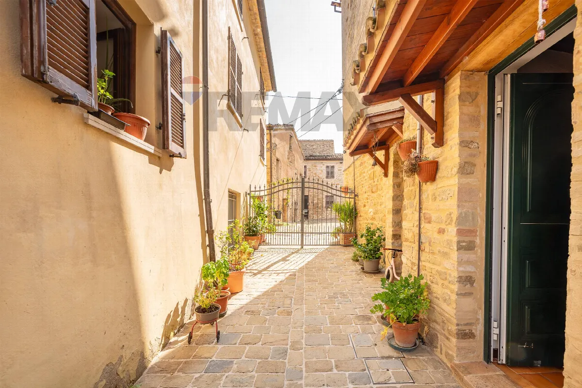 Casa Indipendente in vendita a Cupramontana - foto 2
