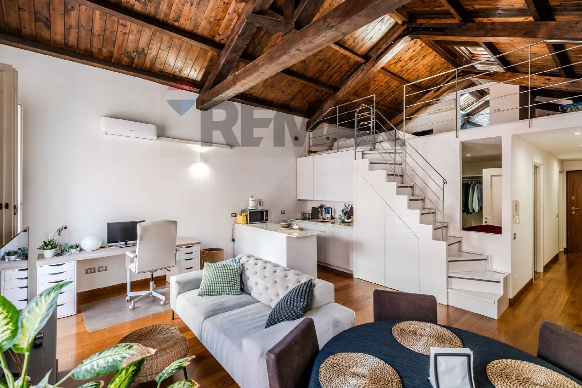 Appartamento in vendita a Cagliari, Centro - foto 2