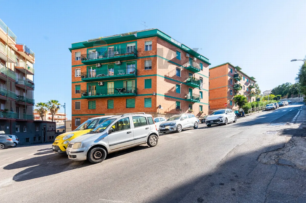 Appartamento in vendita a Cagliari, San Benedetto, Villanova - foto 2