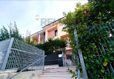 Appartamento in vendita ad Ancona, Torrett... - foto 3
