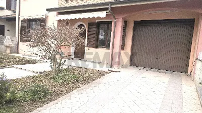 Casa Indipendente in vendita a Sannazzaro ... - foto 2