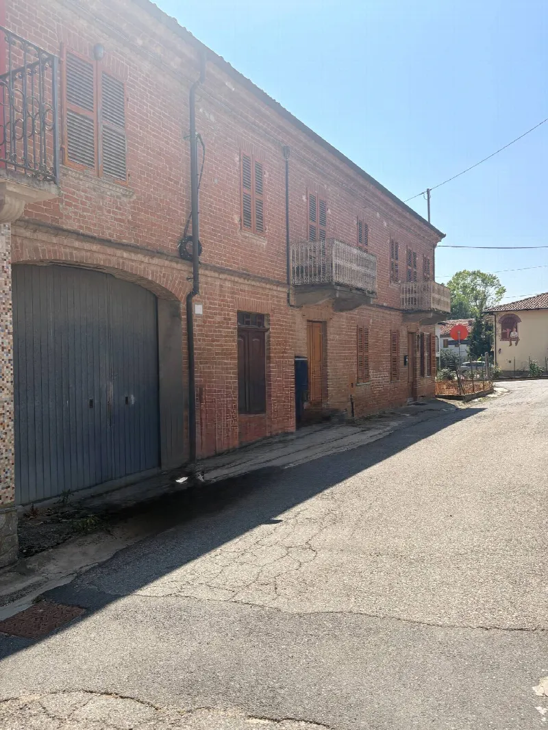 Rustico/Casale in vendita a Montiglio Monferrato - foto 1