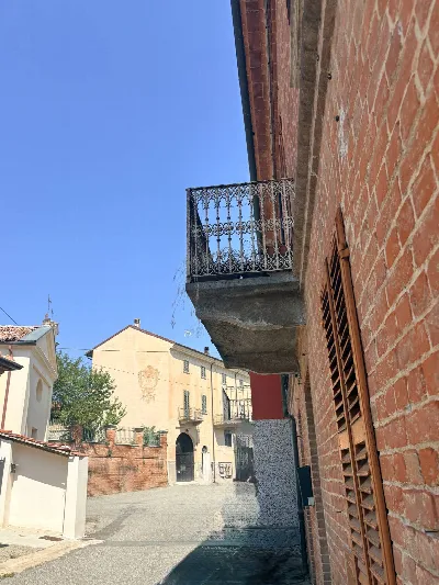 Rustico/Casale in vendita a Montiglio Monf... - foto 2