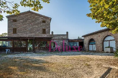 Villa in vendita a Montecassiano - foto 1