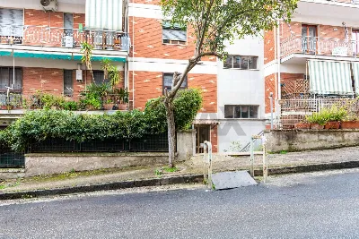 Appartamento in vendita a Napoli, San carl... - foto 3