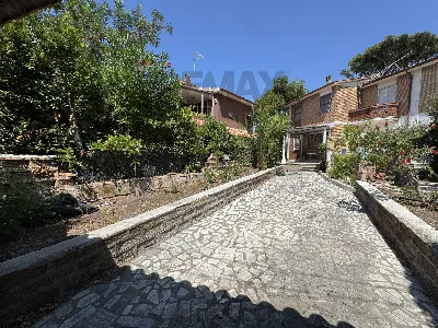 Casa Indipendente in vendita a Anzio - foto 1