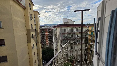 Appartamento in vendita a Napoli, Vomero, ... - foto 2