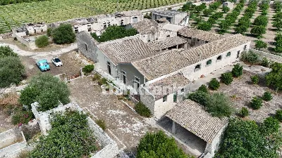 Rustico/Casale in vendita a Noto - foto 1