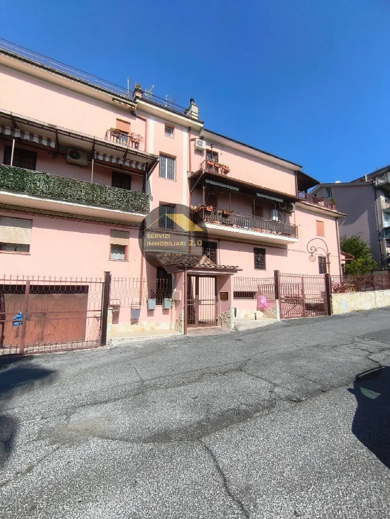 Appartamento in vendita a Roma, Borghesiana, Finocchio - foto 1