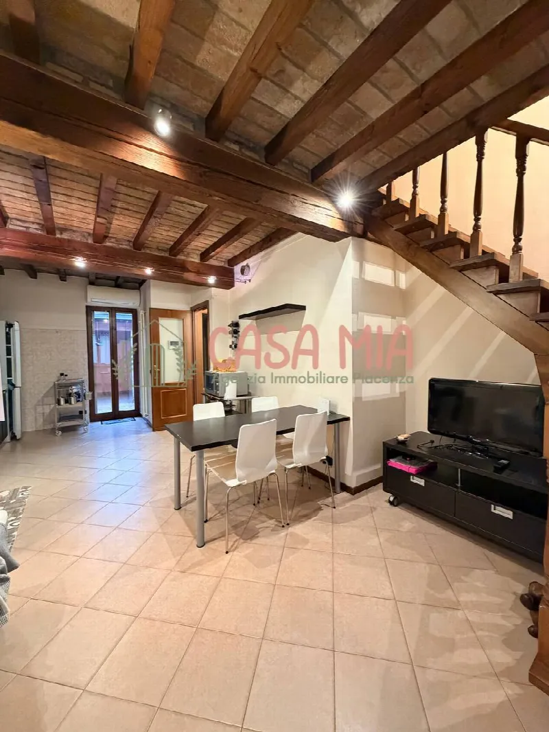 Casa Indipendente in vendita a Gragnano Trebbiense - foto 1