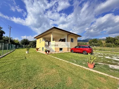 Villa in vendita a Seravezza - foto 1