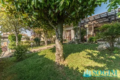 Villa a Cernusco sul Naviglio