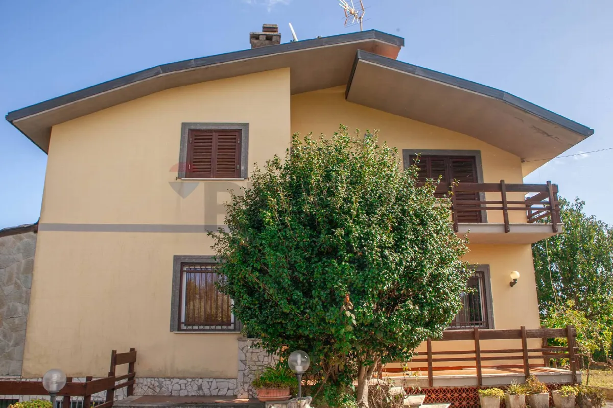 Villa in vendita a Lariano - foto 2