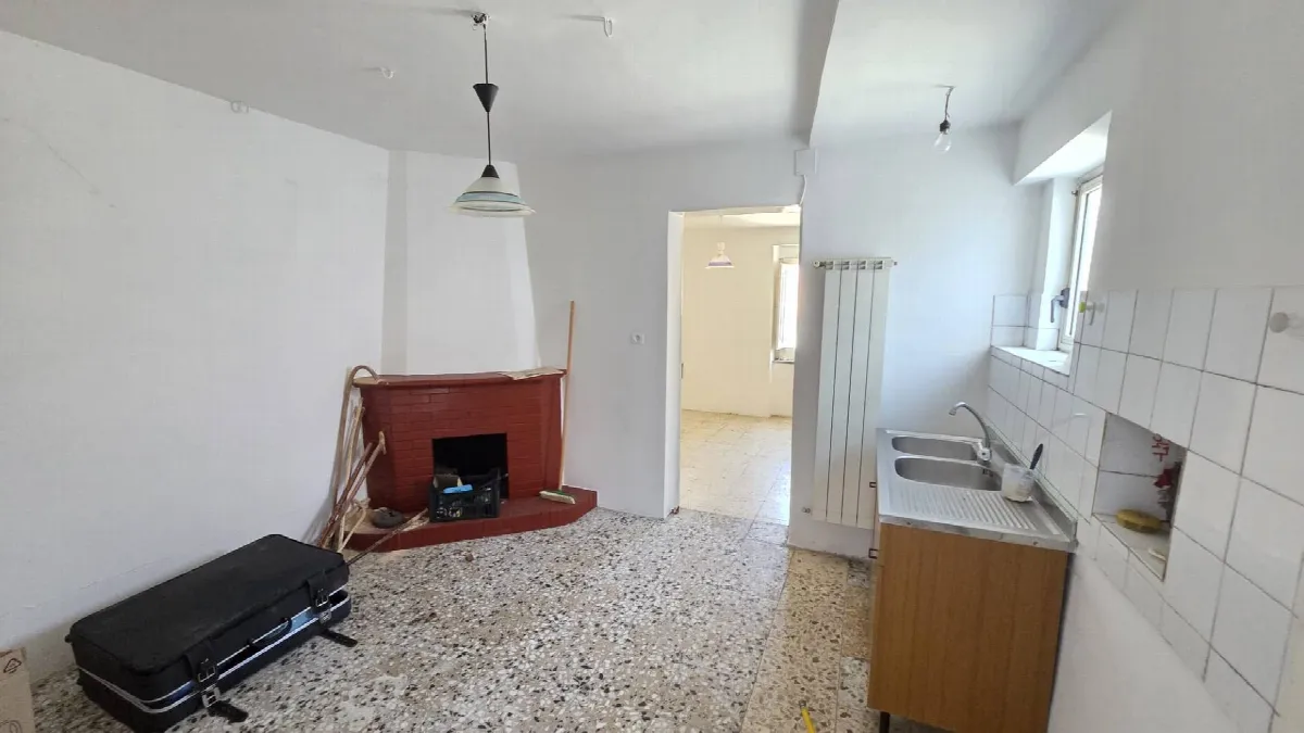 Casa Indipendente in vendita a Montemarano - foto 2